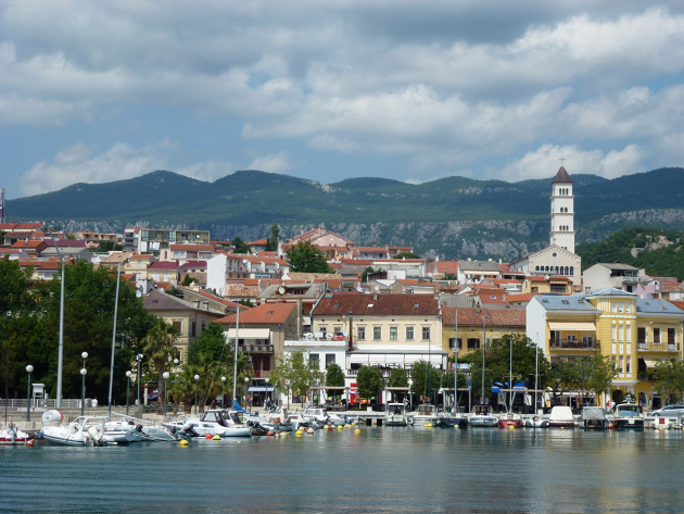 Crikvenica při pohledu z moře